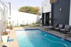 Modern stylish 1 bed-Carlswald